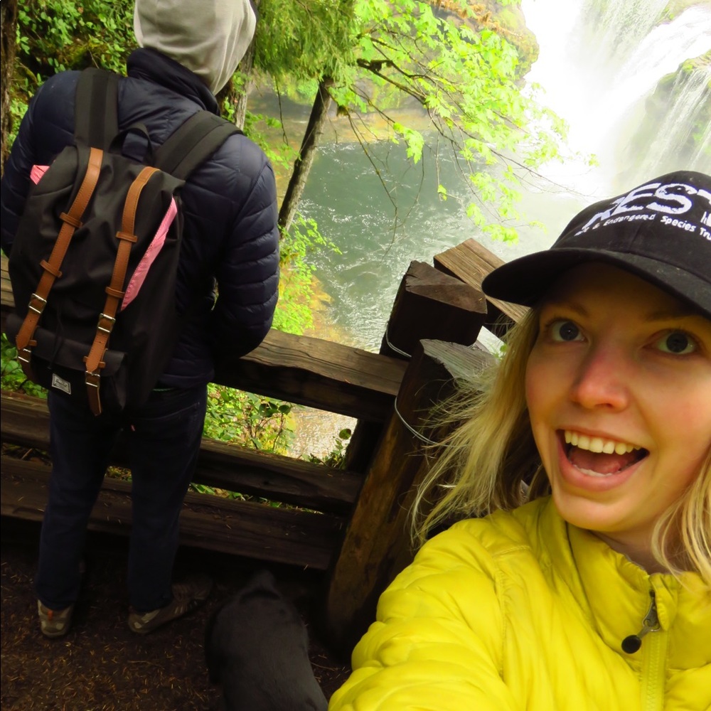 Meet your Posher, Sterling